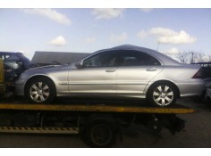 mercedes clase c (w203) berlina 200 cdi sport edition (la) (203.007)   |   02.05 - 12.06 | 2005 - 2006 | 122 cv / 90 kw del año  2