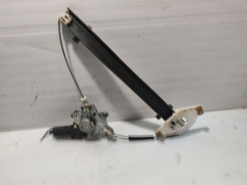 Recambio de elevalunas delantero derecho para hyundai accent ii (lc) 1.3 referencia OEM IAM 8240425010  