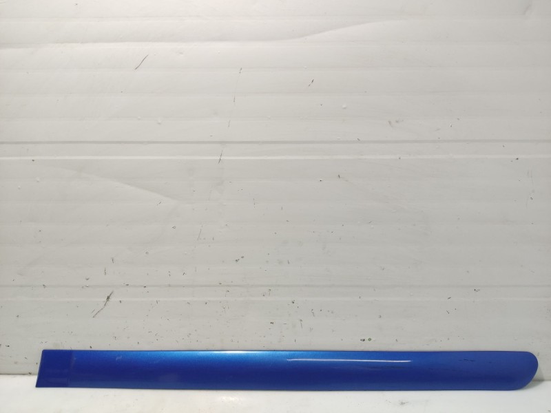 Recambio de moldura puerta trasera izquierda para peugeot 307 break (3e) 2.0 hdi 90 referencia OEM IAM 8546H7 9634011377 