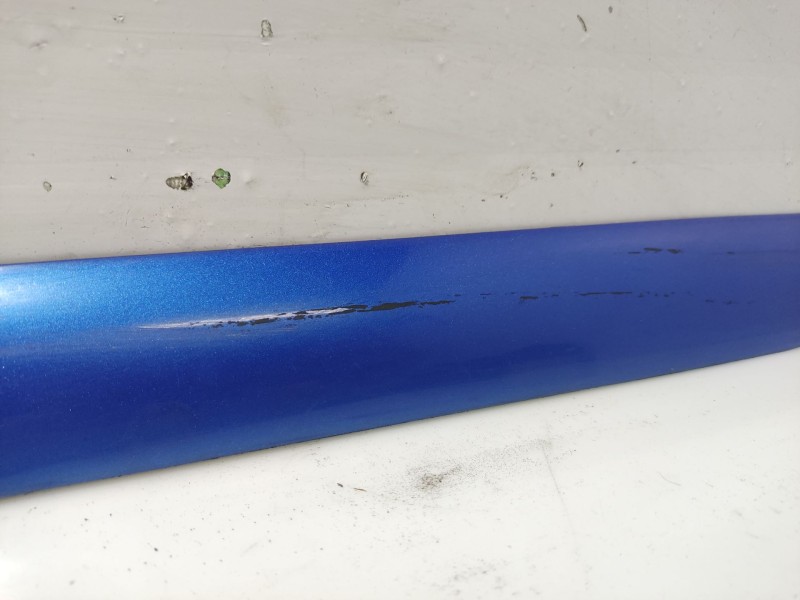 Recambio de moldura puerta trasera izquierda para peugeot 307 break (3e) 2.0 hdi 90 referencia OEM IAM 8546H7 9634011377 