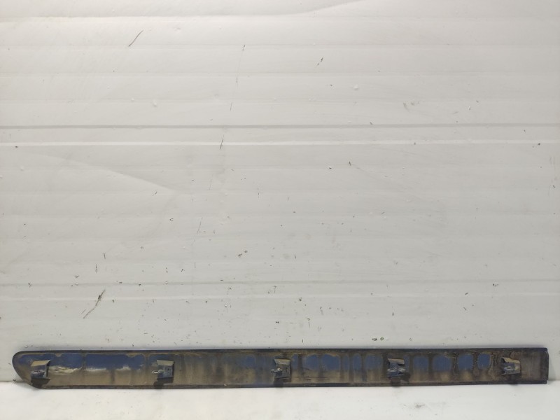 Recambio de moldura puerta trasera izquierda para peugeot 307 break (3e) 2.0 hdi 90 referencia OEM IAM 8546H7 9634011377 