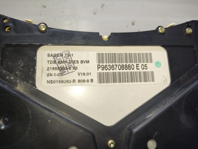Recambio de cuadro instrumentos para peugeot 307 break (3e) 2.0 hdi 90 referencia OEM IAM 821165  
