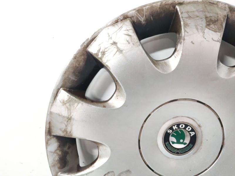 Recambio de tapacubos para skoda octavia berlina (1z3) referencia OEM IAM   
