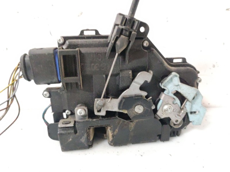 Recambio de cerradura puerta delantera derecha para skoda octavia berlina (1z3) referencia OEM IAM 3D1837016AC  