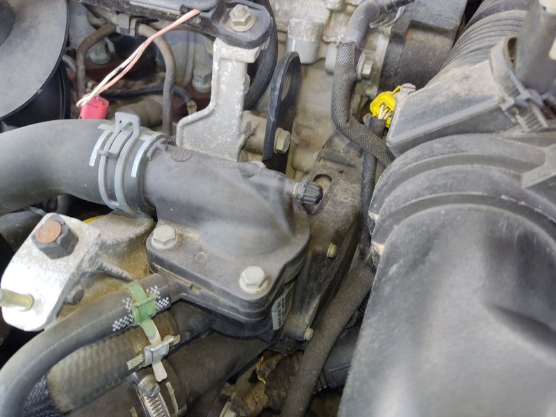 Recambio de termostato para peugeot 307 break (3e) 2.0 hdi 90 referencia OEM IAM 1336S4 9643211880 