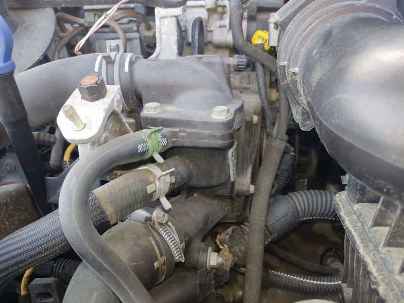 Recambio de termostato para peugeot 307 break (3e) 2.0 hdi 90 referencia OEM IAM 1336S4 9643211880 