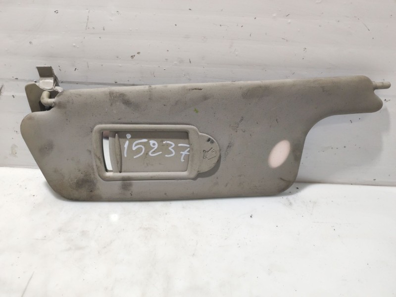 Recambio de parasol izquierdo para renault megane scenic rxe 1.6 16v referencia OEM IAM 8200246824  