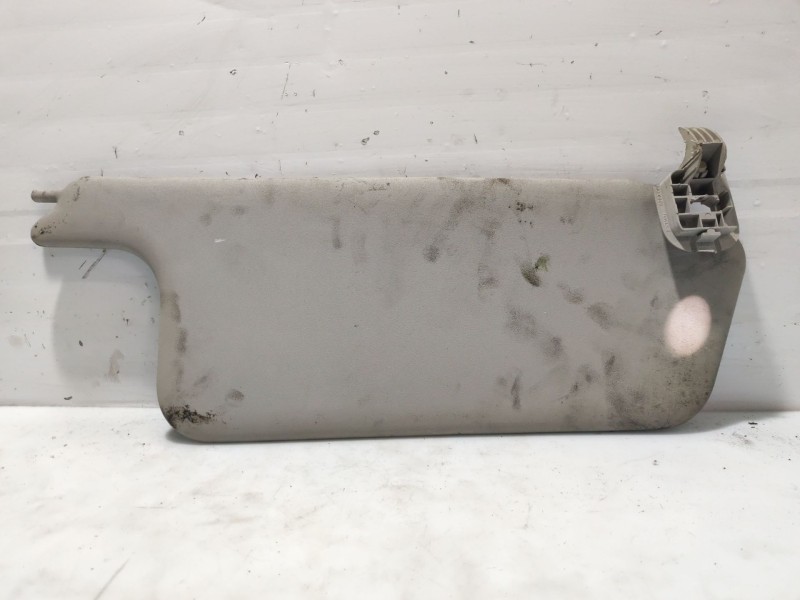 Recambio de parasol izquierdo para renault megane scenic rxe 1.6 16v referencia OEM IAM 8200246824  