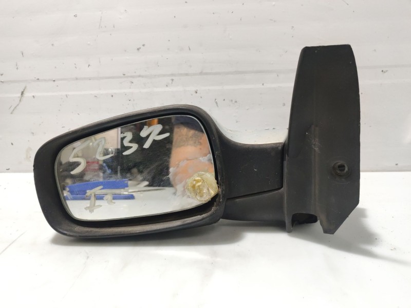 Recambio de retrovisor izquierdo para renault megane scenic rxe 1.6 16v referencia OEM IAM 7701068384  