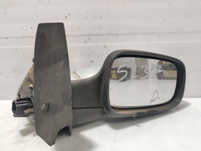 Recambio de retrovisor derecho para renault megane scenic rxe 1.6 16v referencia OEM IAM 7701068385  