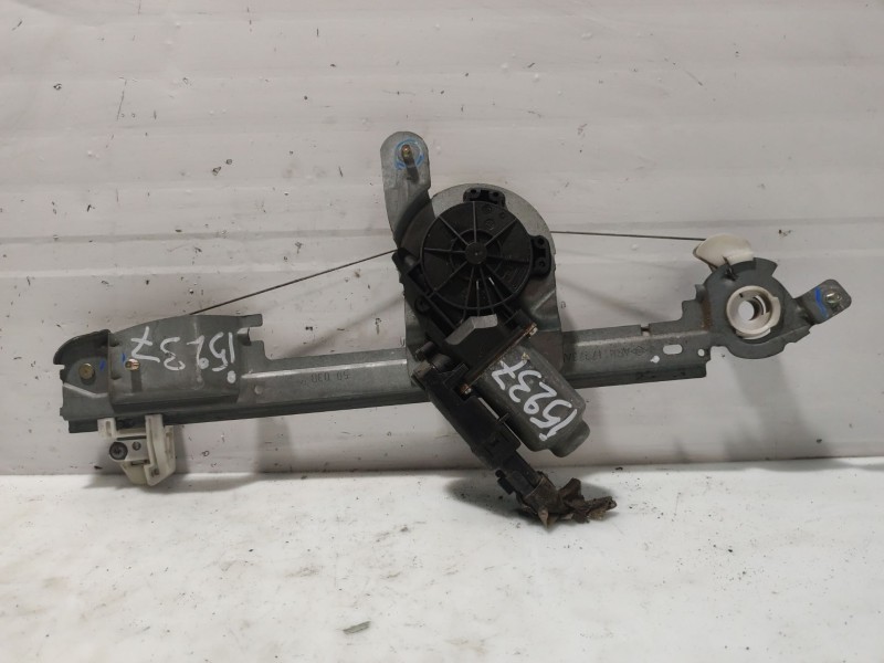 Recambio de elevalunas trasero izquierdo para renault megane scenic rxe 1.6 16v referencia OEM IAM 8201010935  