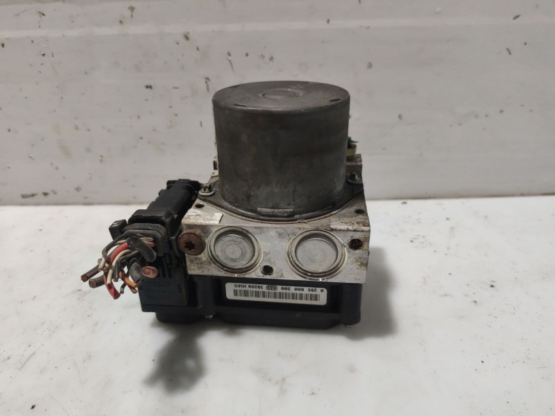 Recambio de abs para renault megane scenic rxe 1.6 16v referencia OEM IAM 0265231300 8200038685 0265800300