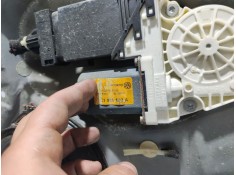 Recambio de elevalunas delantero derecho para volkswagen golf iv berlina (1j1) referencia OEM IAM 0   2