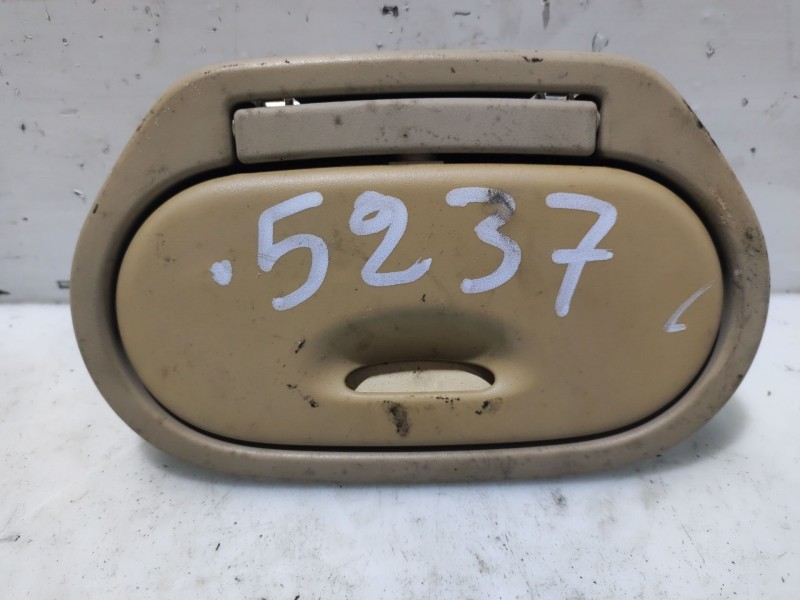 Recambio de moldura para renault megane scenic rxe 1.6 16v referencia OEM IAM  8200105136 