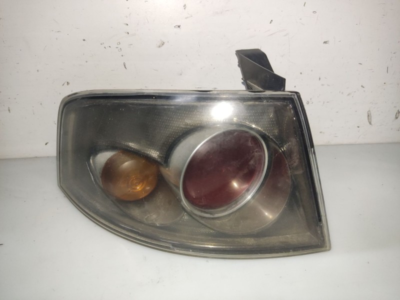 Recambio de piloto trasero izquierdo para seat ibiza iii (6l1) 1.9 tdi referencia OEM IAM 6L6945111B  