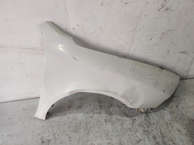 Recambio de aleta delantera derecha para skoda octavia berlina (1z3) referencia OEM IAM 1Z0821106A  