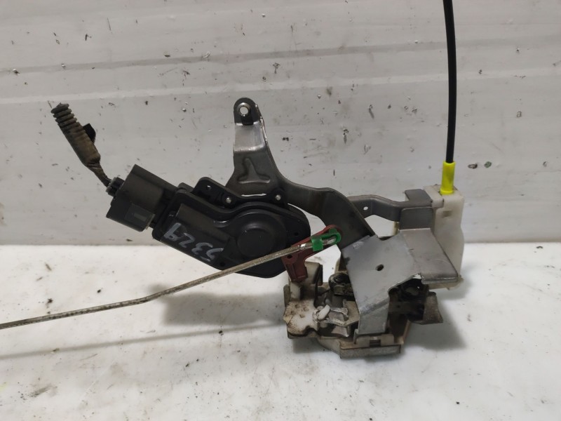 Recambio de cerradura puerta trasera izquierda para toyota aygo (kgb/wnb) referencia OEM IAM 690600H011  