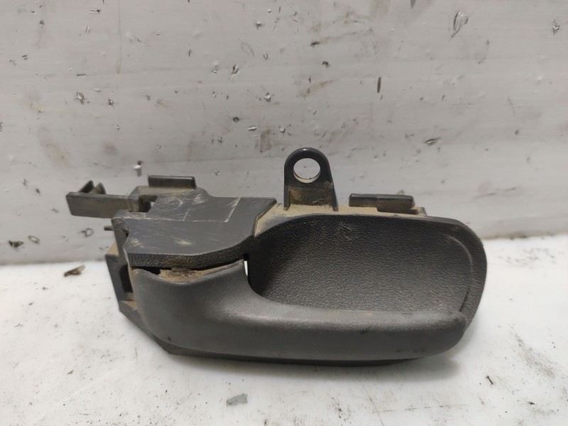 Recambio de maneta interior trasera izquierda para toyota aygo (kgb/wnb) referencia OEM IAM 692060D060B2  