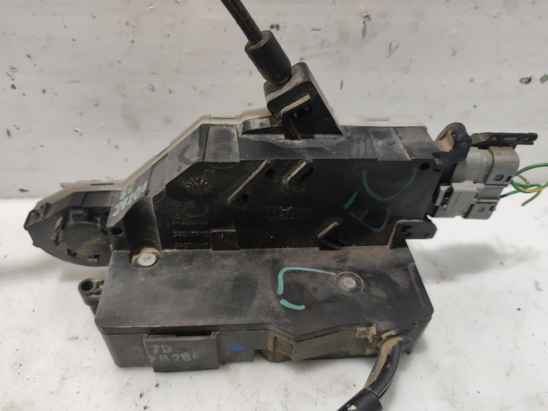 Recambio de cerradura puerta delantera derecha para bmw serie 7 (e38) 740i referencia OEM IAM 51218235102  