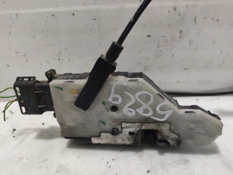 Recambio de cerradura puerta delantera derecha para bmw serie 7 (e38) 740i referencia OEM IAM 51218235102  