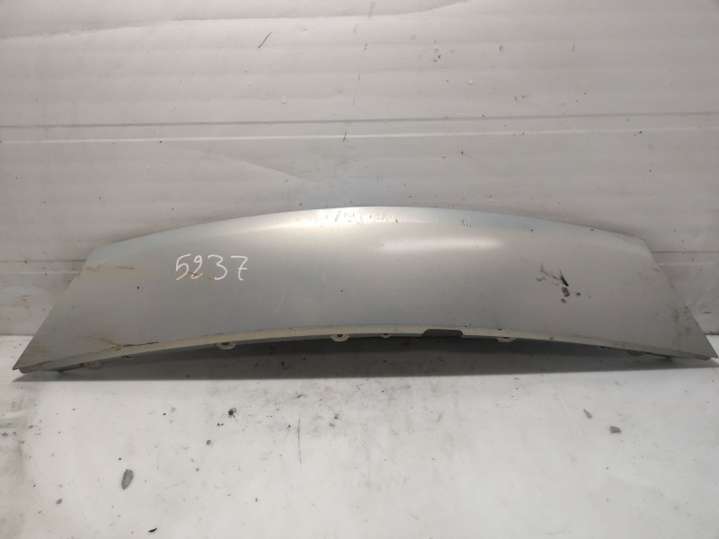 Recambio de moldura para renault megane scenic rxe 1.6 16v referencia OEM IAM 8200183129  