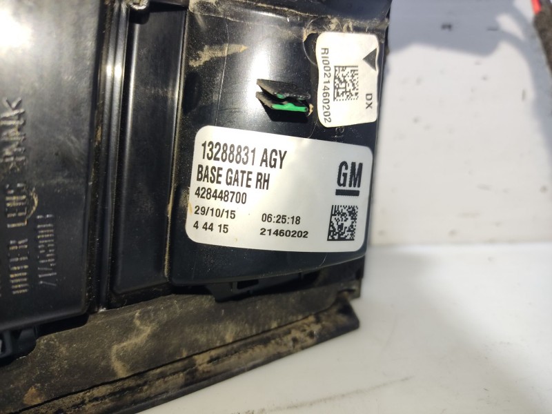 Recambio de piloto trasero izquierdo interior para opel zafira tourer c (p12) 1.6 cdti (75) referencia OEM IAM 39043680 13288831