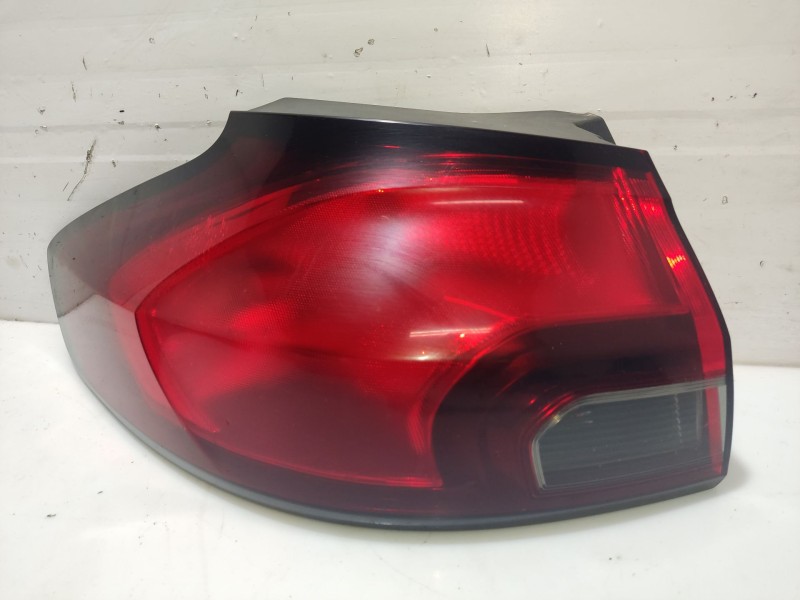 Recambio de piloto trasero izquierdo para opel zafira tourer c (p12) 1.6 cdti (75) referencia OEM IAM 13386603 428448700 3900903