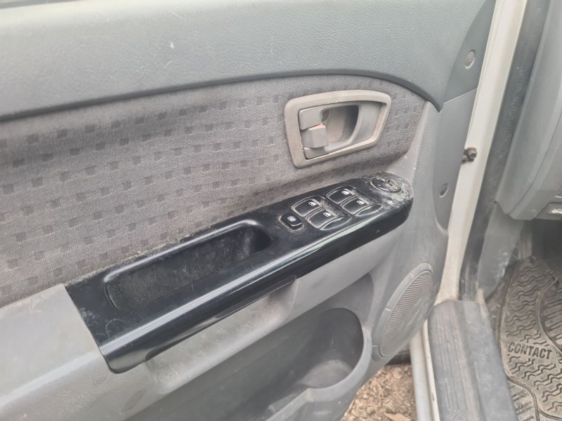 kia carens i monospace (fc, fj) del año 2003