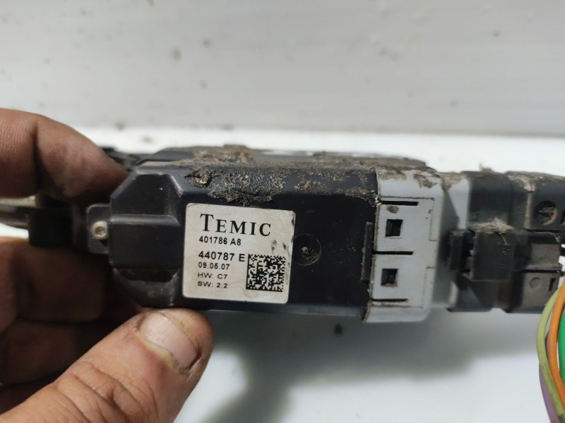 Recambio de motor elevalunas delantero izquierdo para citroën c3 referencia OEM IAM 0  