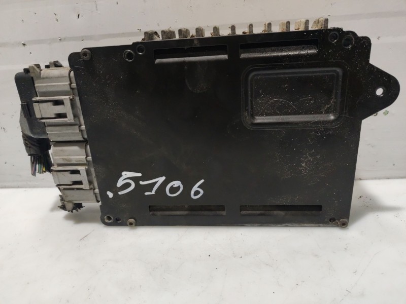 Recambio de centralita motor uce para chrysler voyager (gs) referencia OEM IAM   
