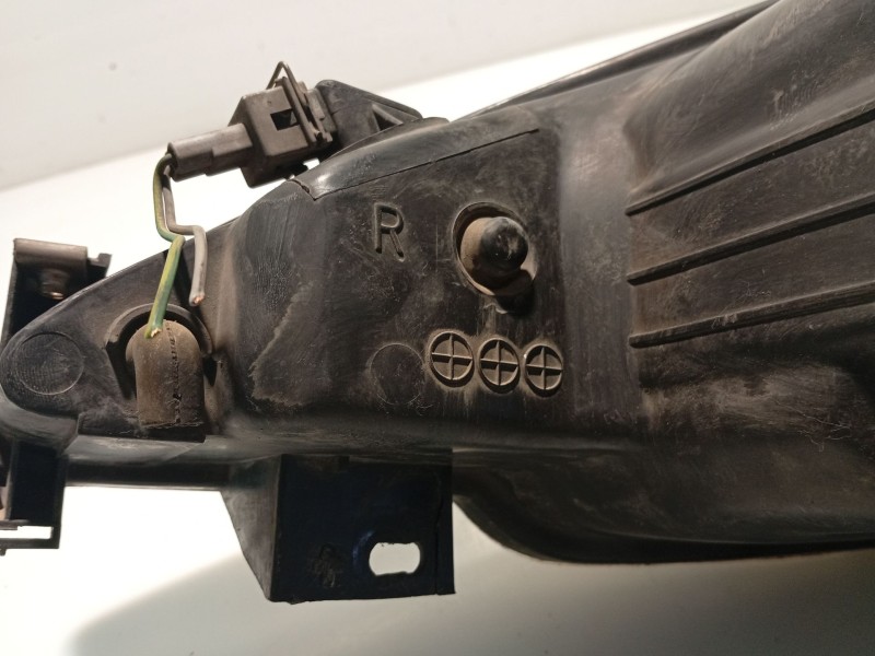 Recambio de faro derecho para peugeot 206 hatchback (2a/c) 1.4 i referencia OEM IAM 6205S7  