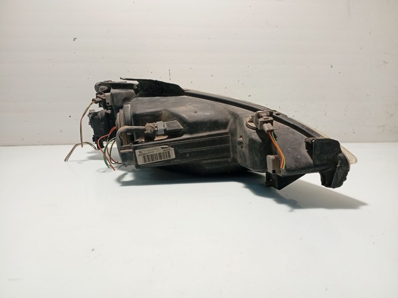 Recambio de faro izquierdo para peugeot 206 hatchback (2a/c) 1.4 i referencia OEM IAM 6204S7  