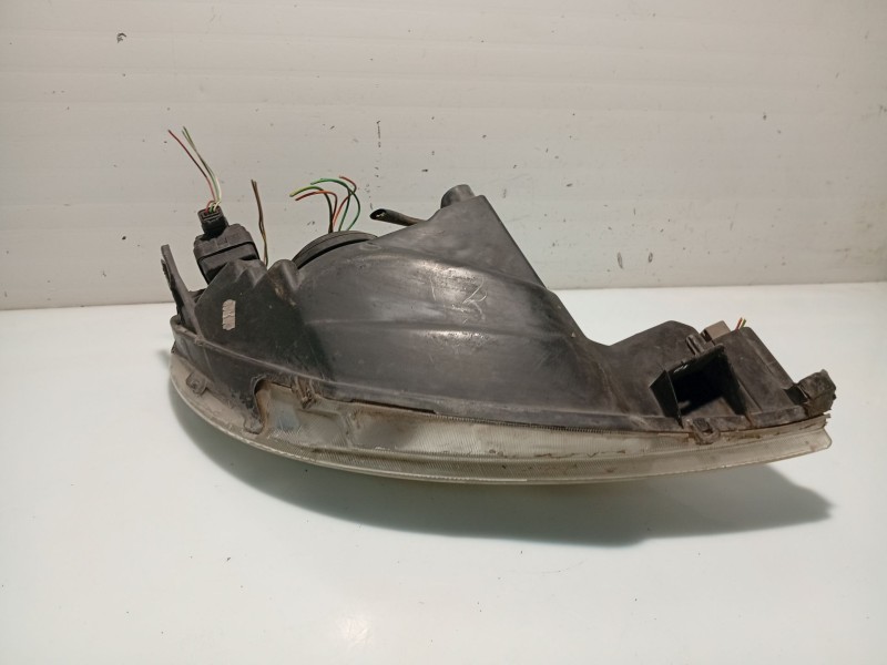 Recambio de faro izquierdo para peugeot 206 hatchback (2a/c) 1.4 i referencia OEM IAM 6204S7  