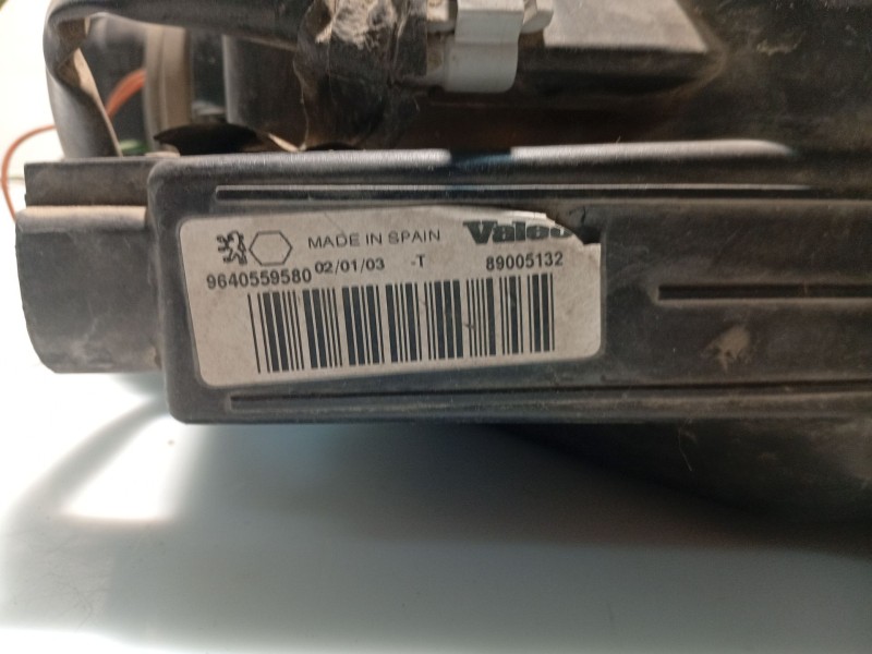 Recambio de faro izquierdo para peugeot 206 hatchback (2a/c) 1.4 i referencia OEM IAM 6204S7  