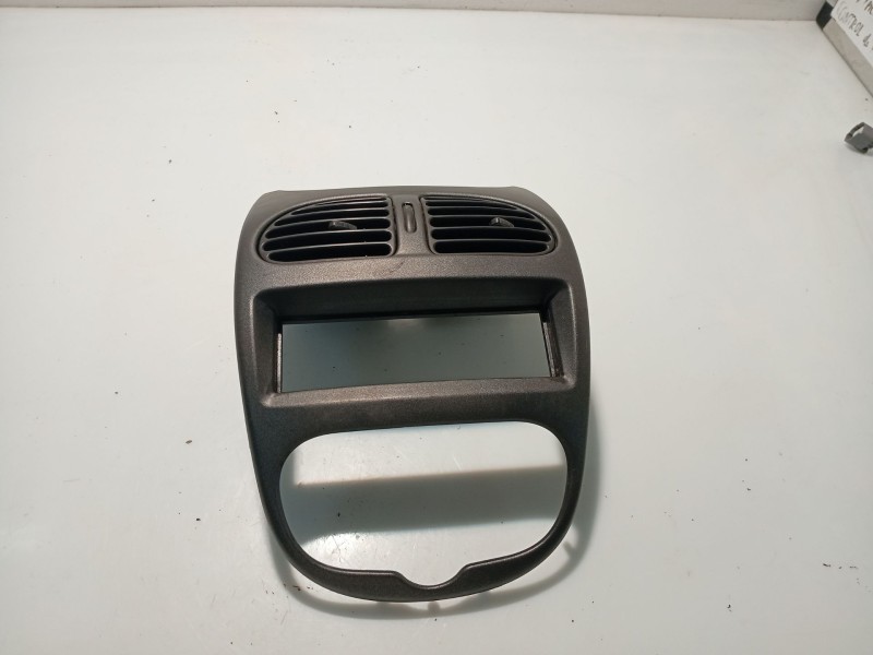 Recambio de moldura para peugeot 206 hatchback (2a/c) 1.4 i referencia OEM IAM   