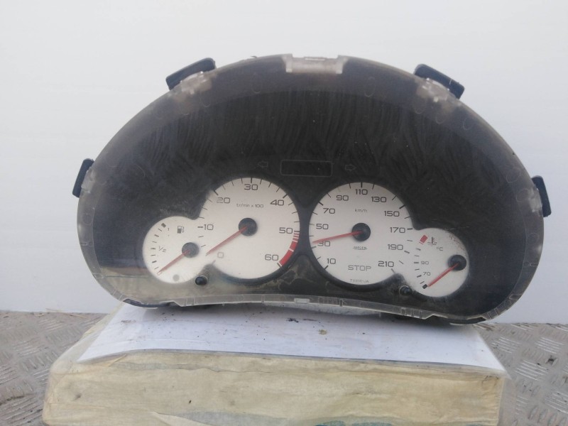 Recambio de cuadro instrumentos para peugeot 206 berlina    |   0.98 - ... | 1998 referencia OEM IAM  9648836580  Recambio de cuadro instrumentos para peugeot 206 berlina    |   0.98 - ... | 1998 referencia OEM IAM  9648836580