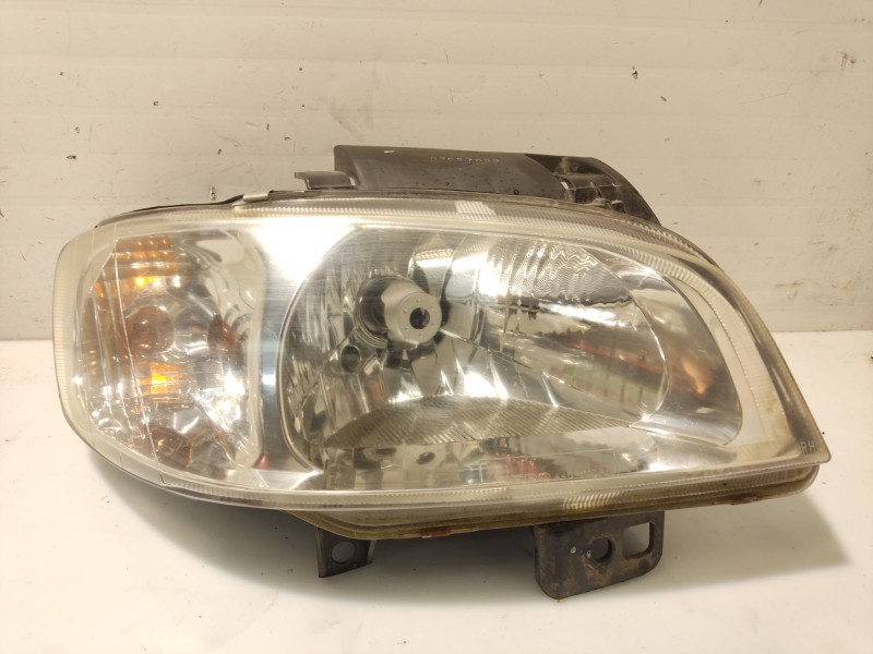 Recambio de faro derecho para seat ibiza ii (6k1) 1.9 tdi referencia OEM IAM 6K1941044A  