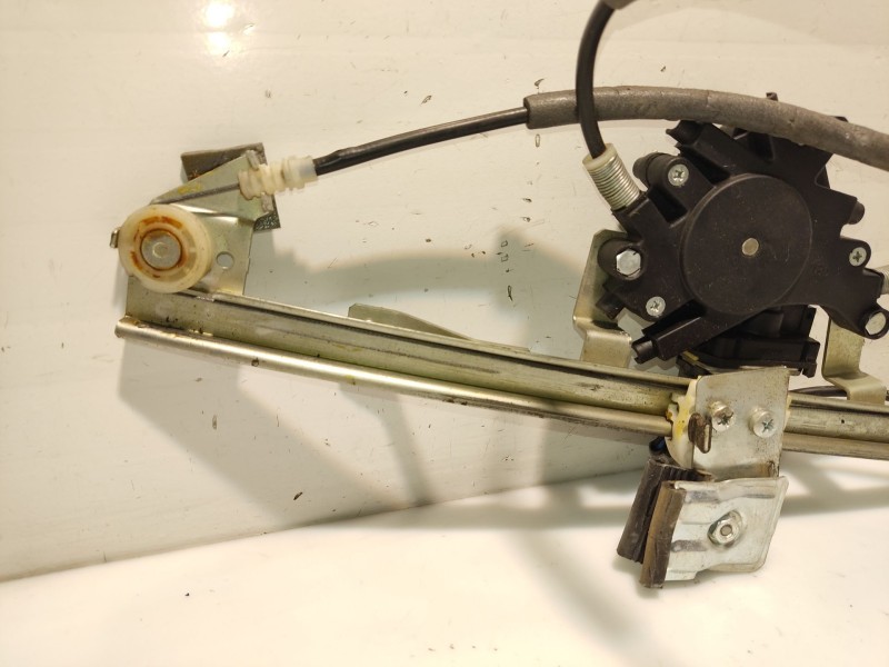 Recambio de elevalunas delantero izquierdo para seat ibiza ii (6k1) 1.9 tdi referencia OEM IAM 6K4837401P  