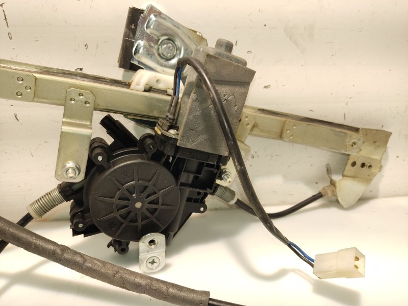 Recambio de elevalunas delantero izquierdo para seat ibiza ii (6k1) 1.9 tdi referencia OEM IAM 6K4837401P  