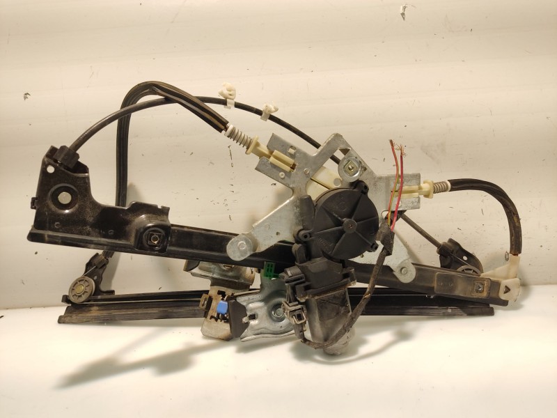 Recambio de elevalunas delantero derecho para seat ibiza ii (6k1) 1.9 tdi referencia OEM IAM 6K4837402P  