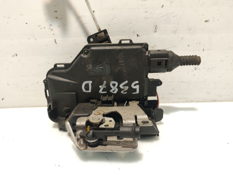 Recambio de cerradura puerta delantera derecha para audi a4 berlina (8e) referencia OEM IAM 8E1837016C  