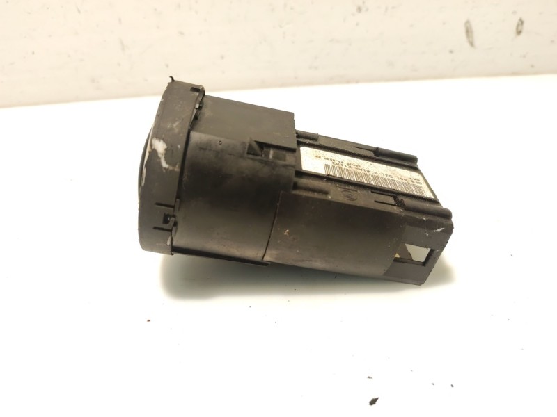 Recambio de mando luces para audi a4 berlina (8e) referencia OEM IAM  8E0941531A 