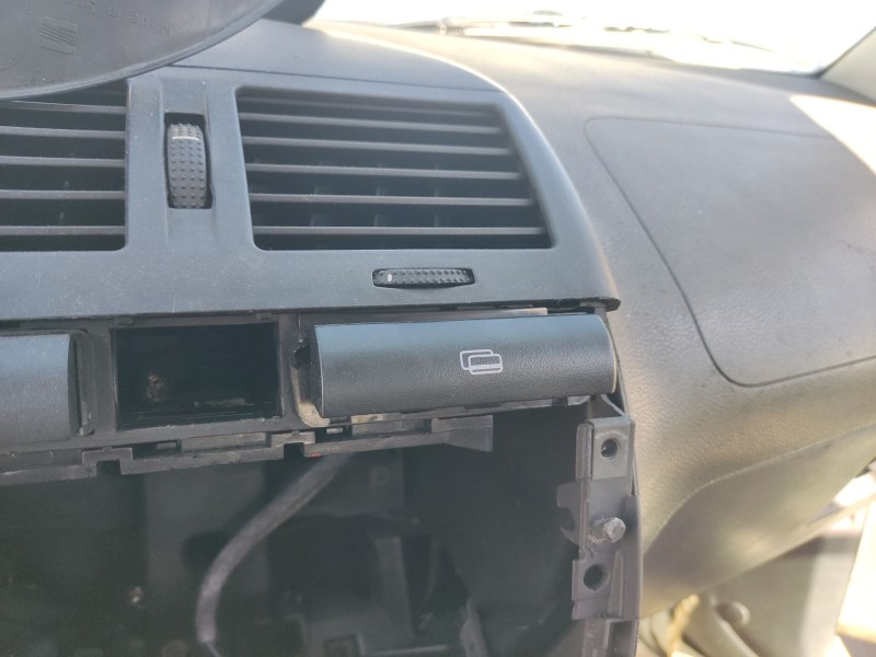 Recambio de guantera para seat ibiza ii (6k1) 1.9 tdi referencia OEM IAM 6K0941561  