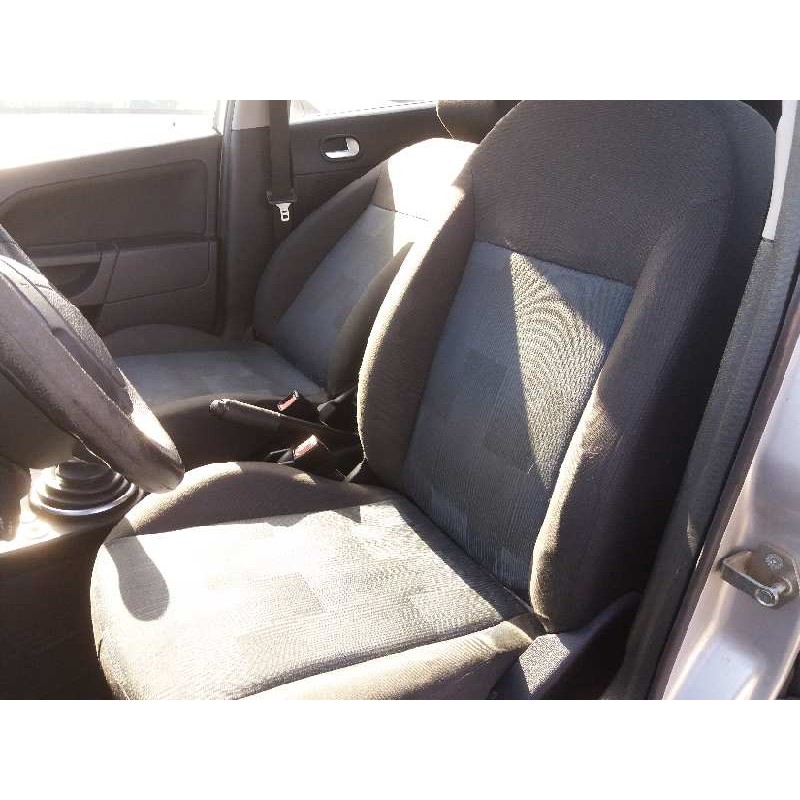 ford fiesta (cbk) 1.4 tdci cat   |   0.01 - ... | 2001 | 68 cv / 50 kw del año 2001