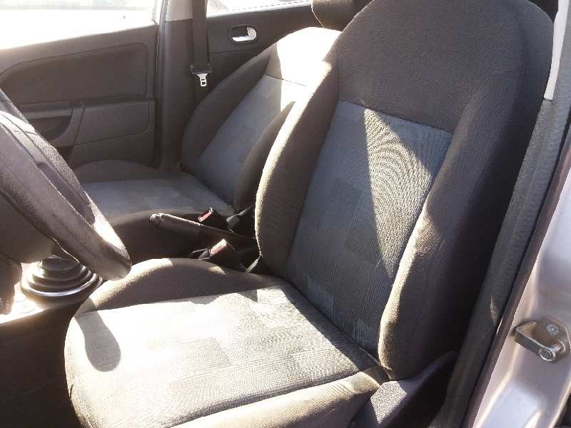 ford fiesta (cbk) 1.4 tdci cat   |   0.01 - ... | 2001 | 68 cv / 50 kw del año 2001