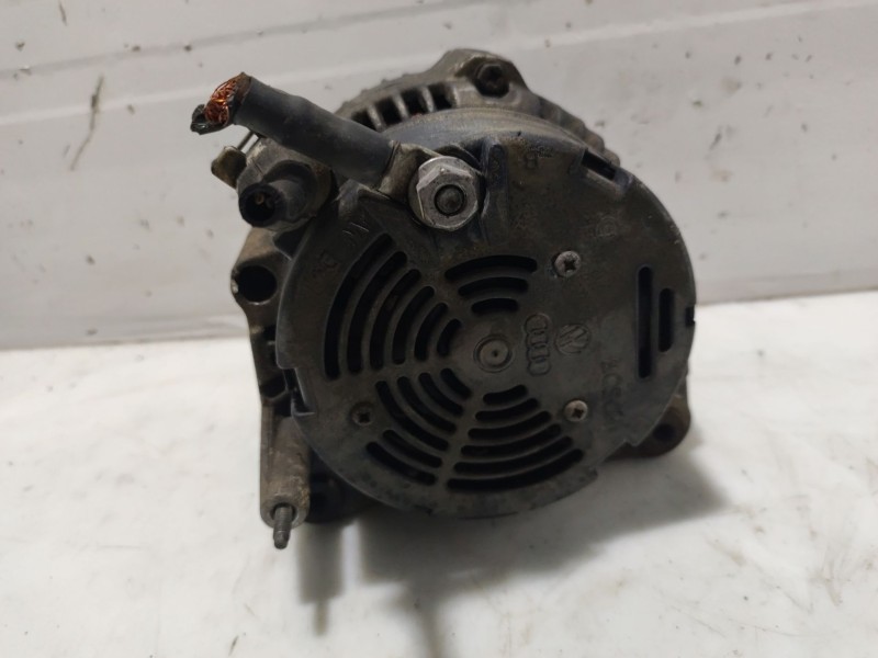 Recambio de alternador para audi a3 (8l) 1.9 tdi attraction referencia OEM IAM 038903018QX CAL10155GS 8EL012427541