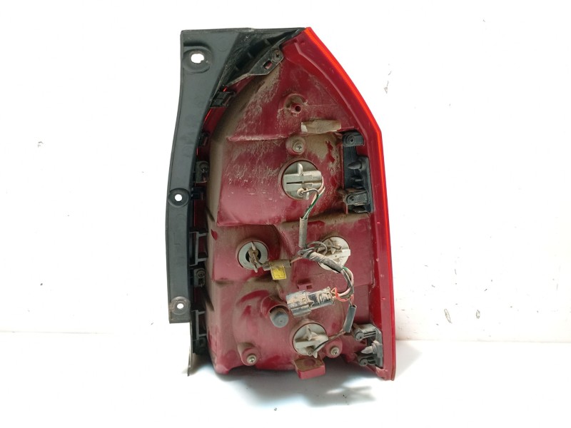 Recambio de piloto trasero izquierdo para hyundai tucson (jm) 2.0 referencia OEM IAM 924102E010  