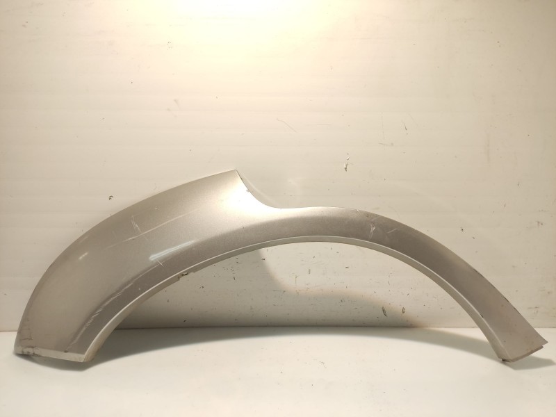 Recambio de aletin trasero derecho para hyundai tucson (jm) 2.0 referencia OEM IAM 877422E001  