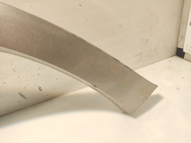 Recambio de aletin trasero derecho para hyundai tucson (jm) 2.0 referencia OEM IAM 877422E001  