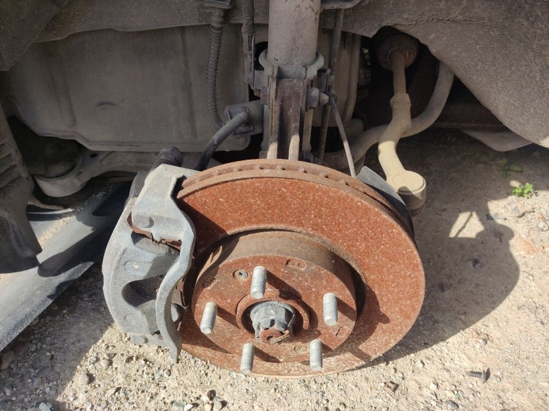 Recambio de mangueta delantera izquierda para hyundai tucson (jm) 2.0 referencia OEM IAM 517002E960  